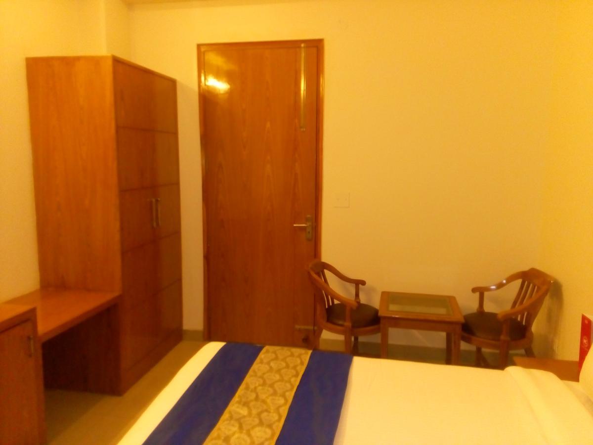 נוידה Red Carpet Hotels מראה חיצוני תמונה
